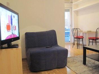 Apartamentos Madrid Hortaleza Buitenkant foto